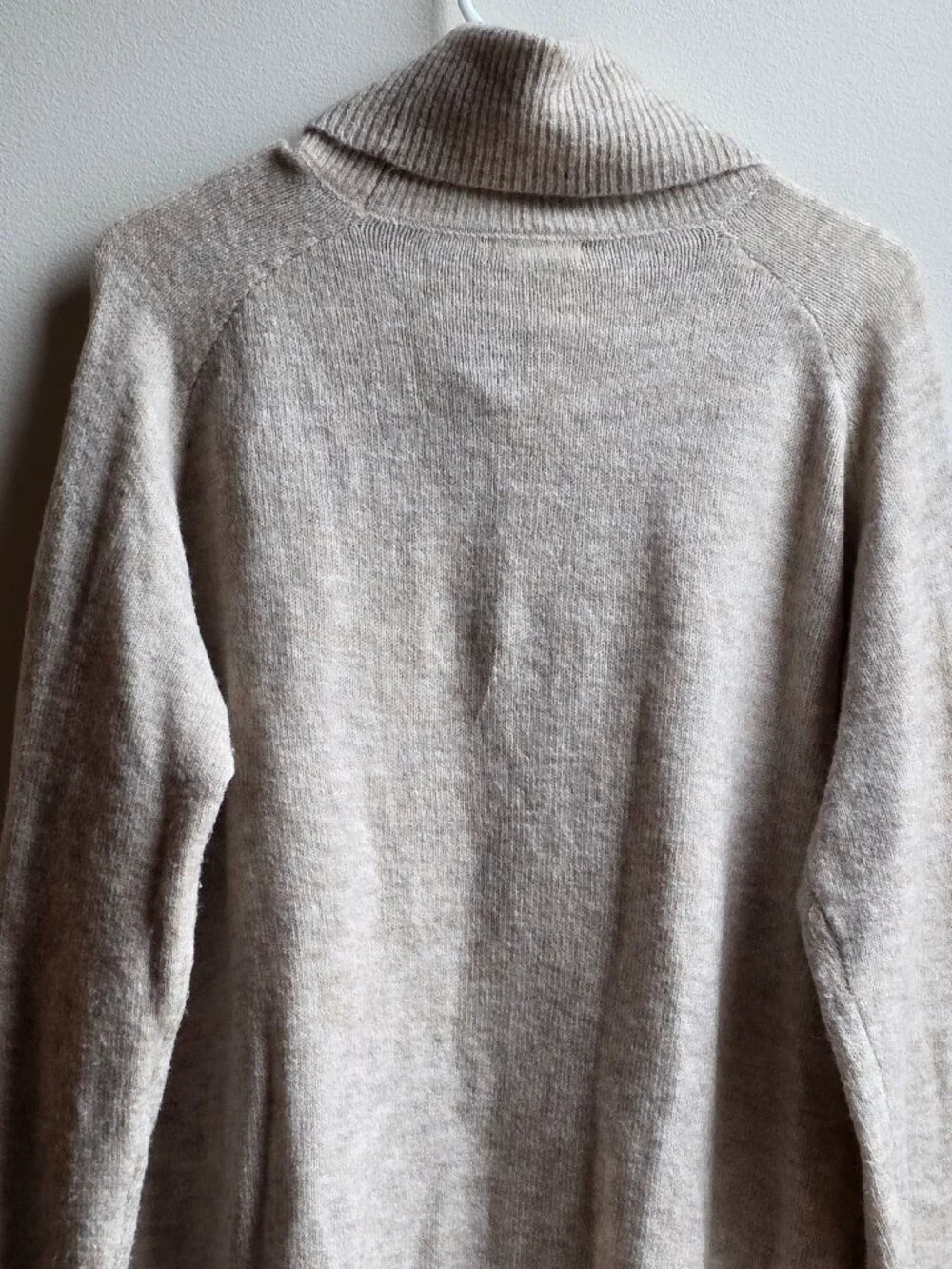 H&M Beige Cowl Neck Sweater Size Medium